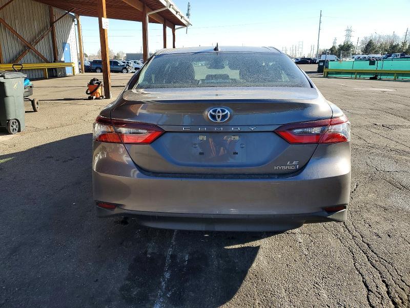 2024 Toyota Camry Hybrid le