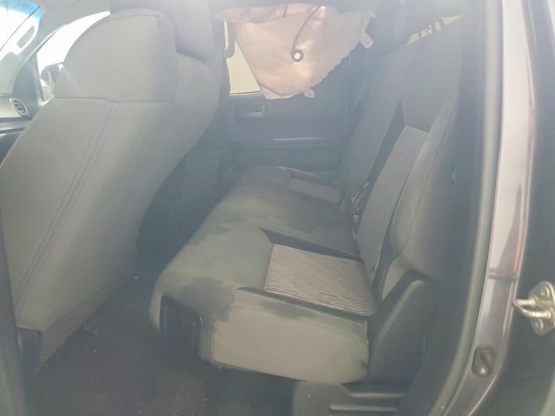 2015 Toyota Tundra SR