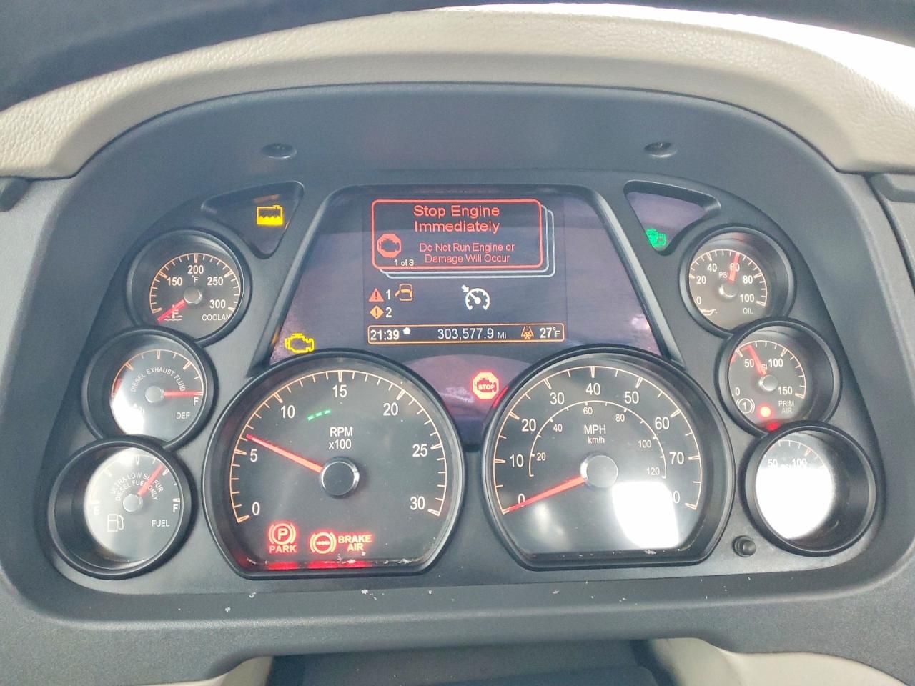 2018 Peterbilt 579 Semi Truck