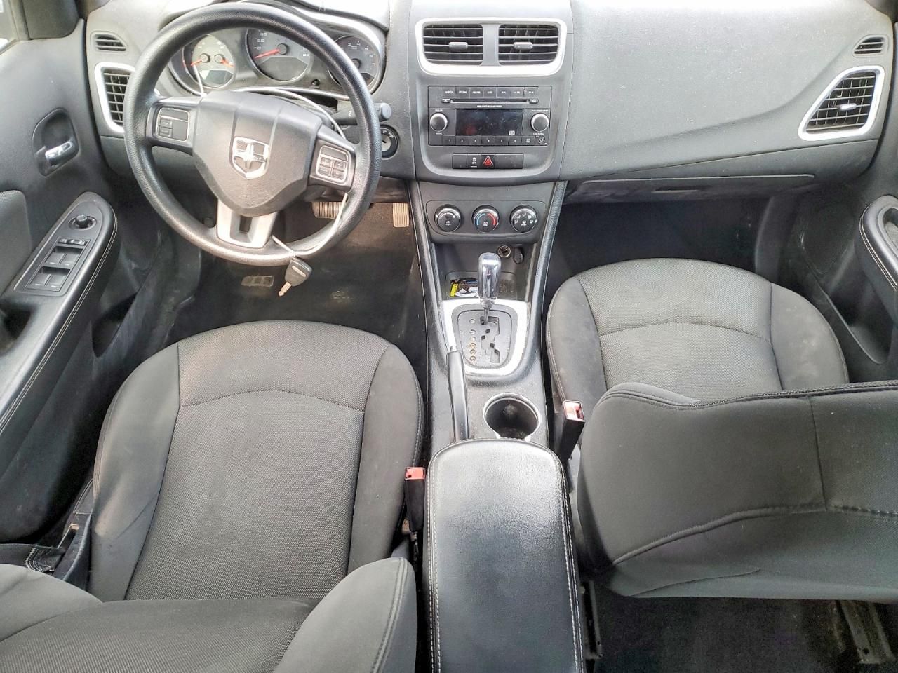 2013 Dodge Avenger se