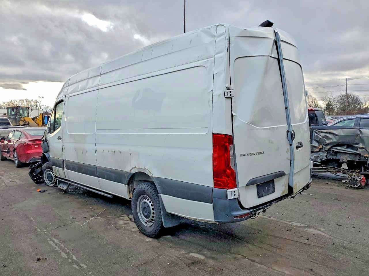 2022 Mercedes-Benz Sprinter 2500