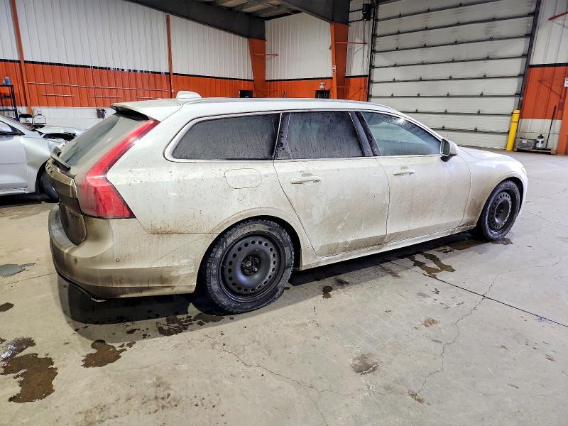 2019 Volvo V90 T6 R-design