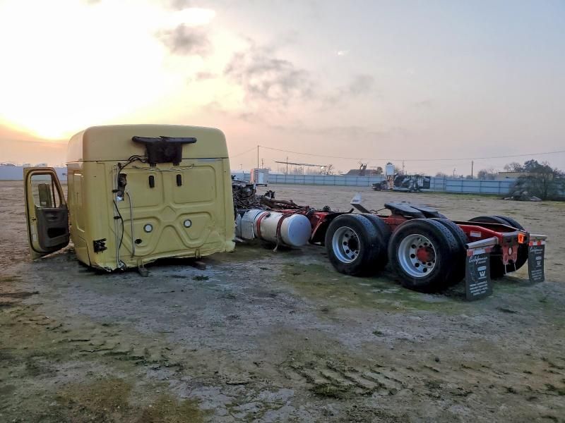 2019 Freightliner Cascadia 125