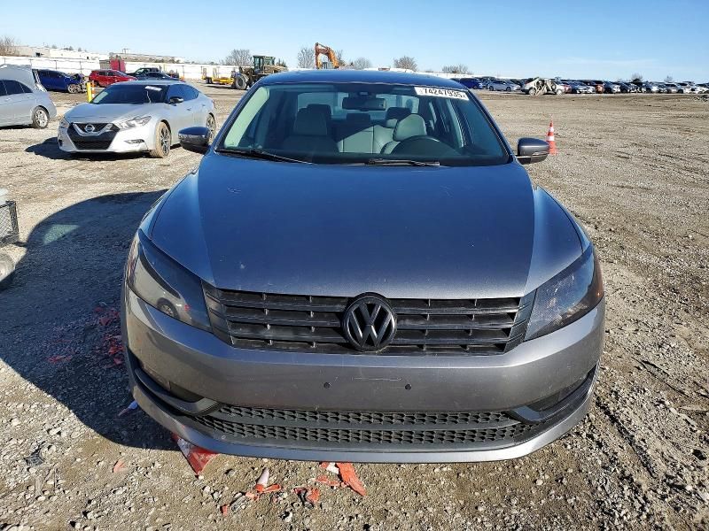 2013 Volkswagen Passat se