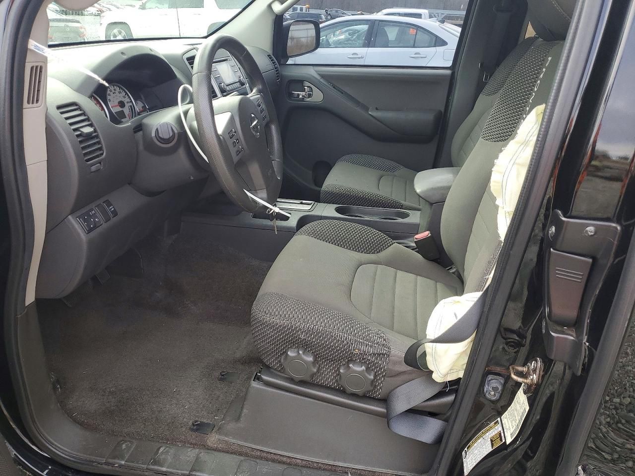 2014 Nissan Frontier sv