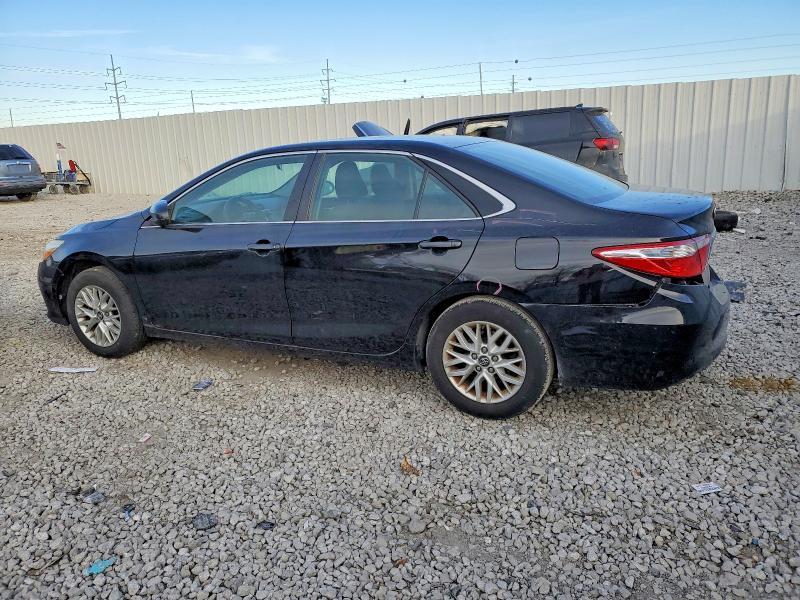 2017 Toyota Camry le