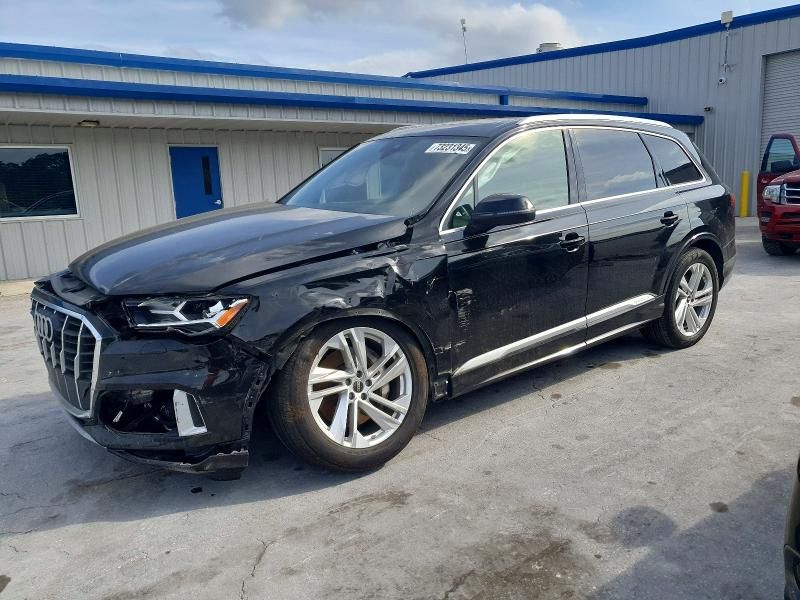 2023 Audi Q7 Premium