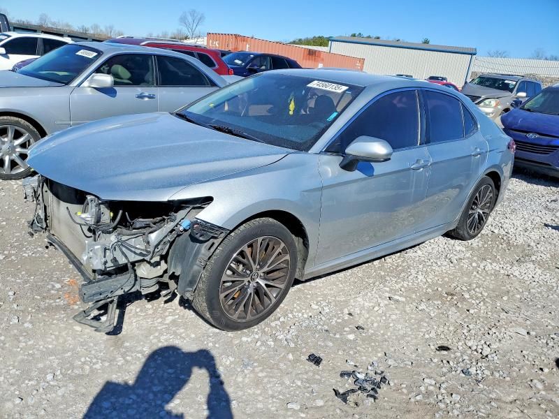 2018 Toyota Camry se