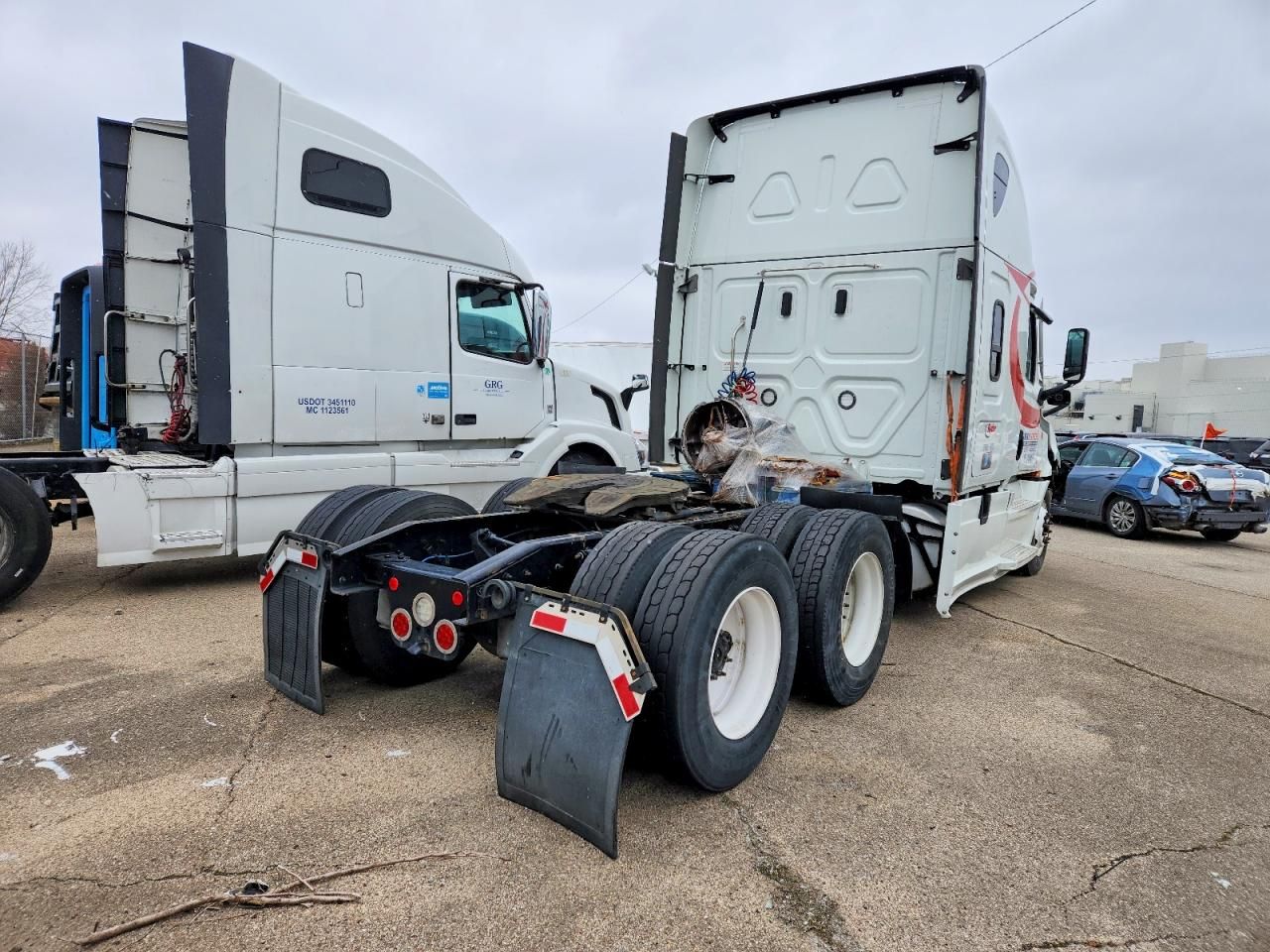 2022 Freightliner Cascadia 126 Semi Truck