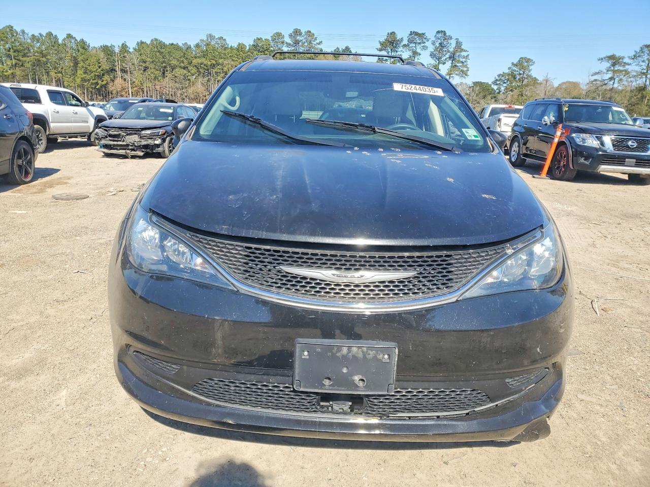 2021 Chrysler Voyager lxi