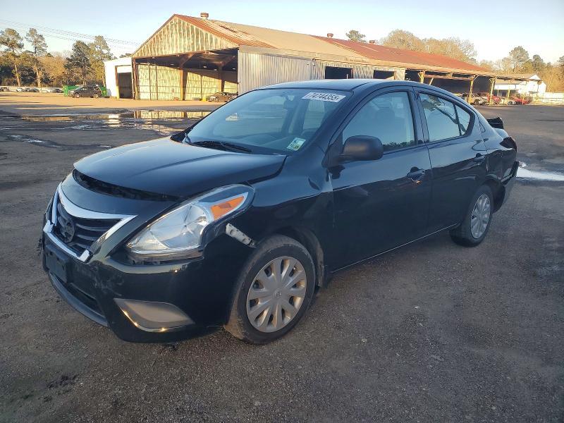 2015 Nissan Versa s