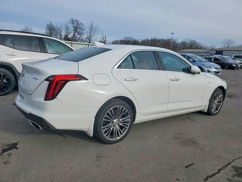 2023 Cadillac CT4 Premium Luxury