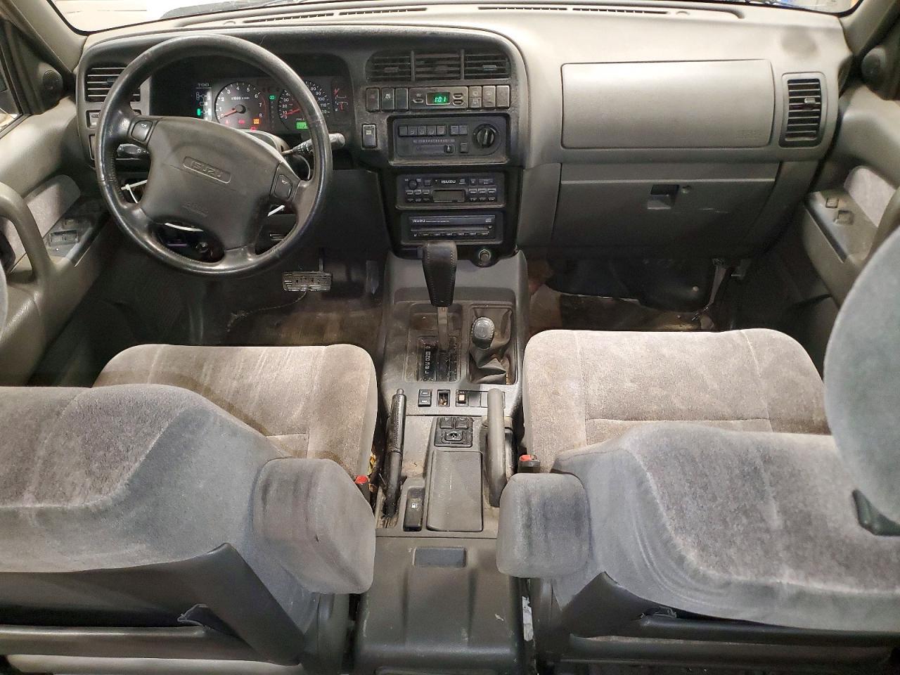 2000 Isuzu Trooper s