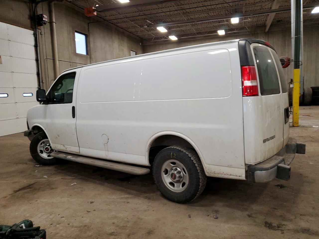 2017 GMC Savana G2500