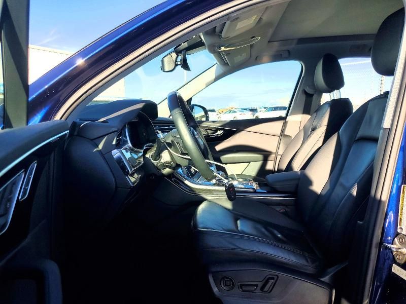 2022 Audi Q7 Premium Plus