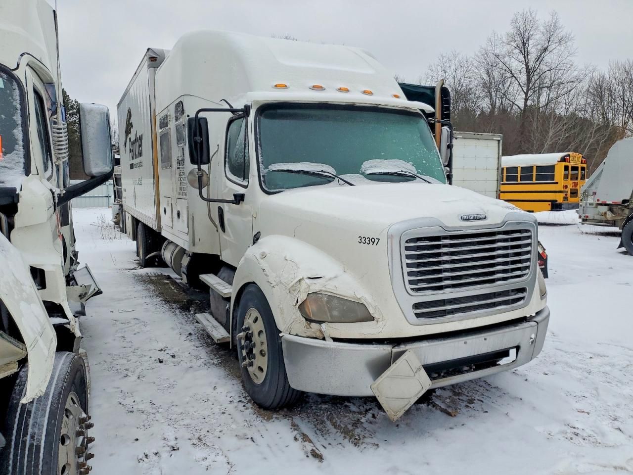 2019 Freightliner Business Class M2 BOX Truck