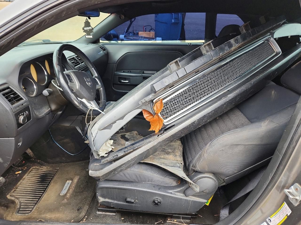 2012 Dodge Challenger sxt