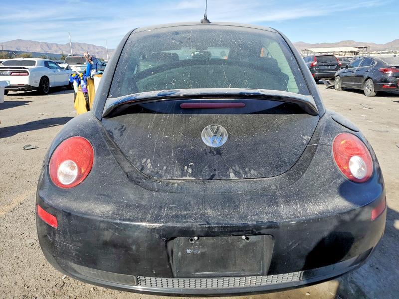 2009 Volkswagen New Beetle s