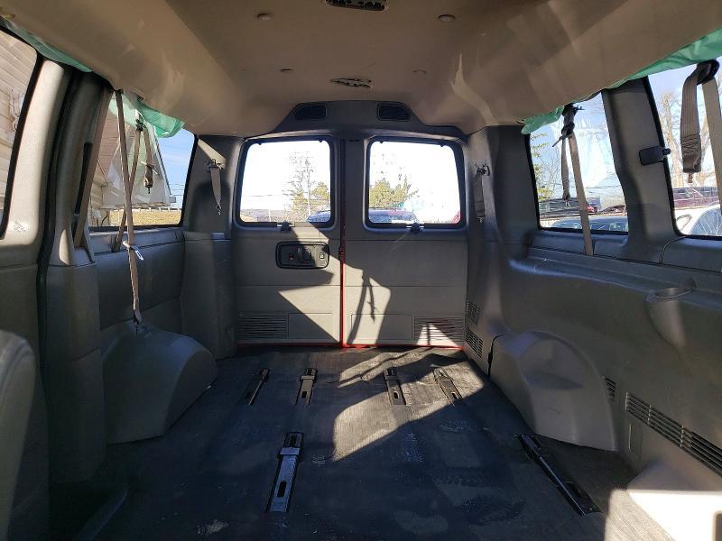 2023 Chevrolet Express G2500 LS