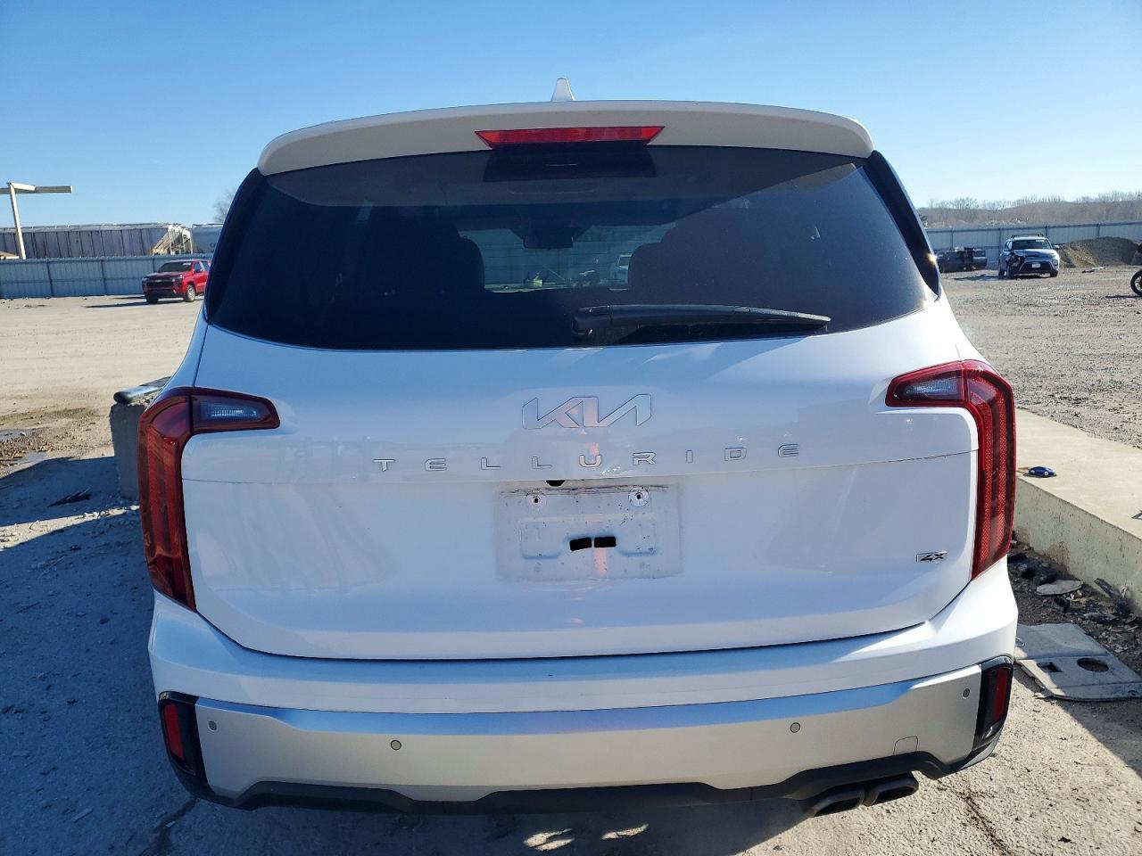 2024 KIA Telluride s