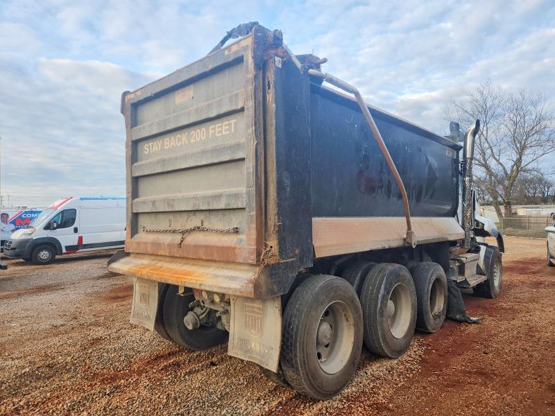 2019 Kenworth T800 Dump Truck