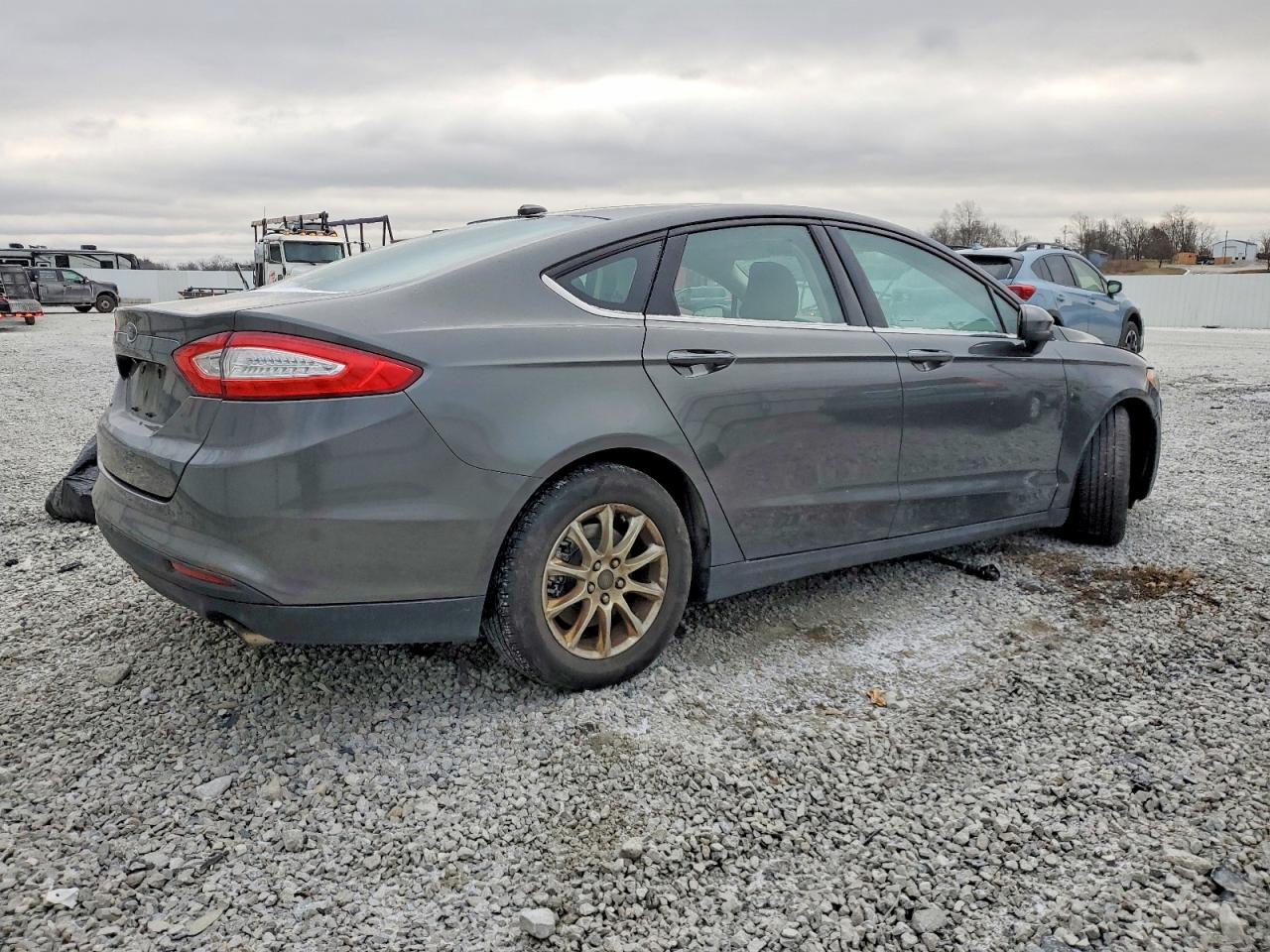 2016 Ford Fusion s