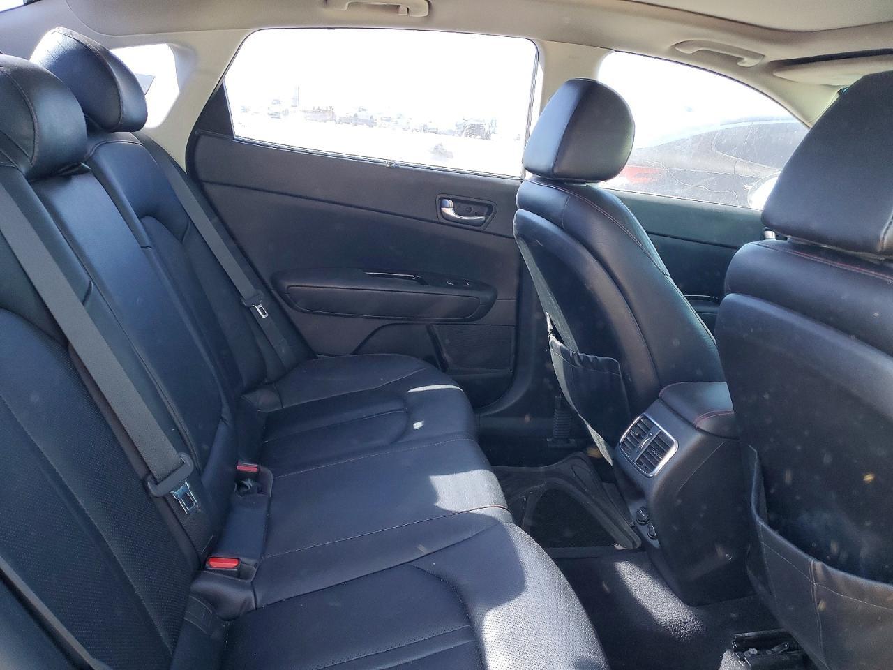 2016 KIA Optima sx