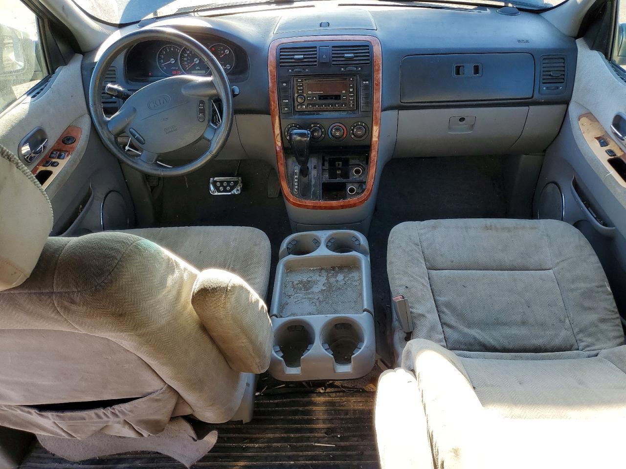 2005 KIA Sedona ex