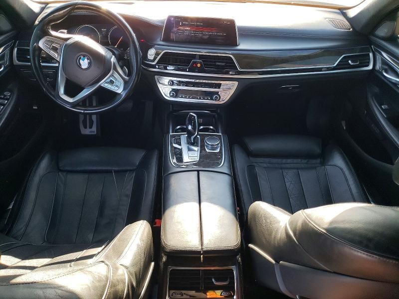 2016 BMW 750 xi