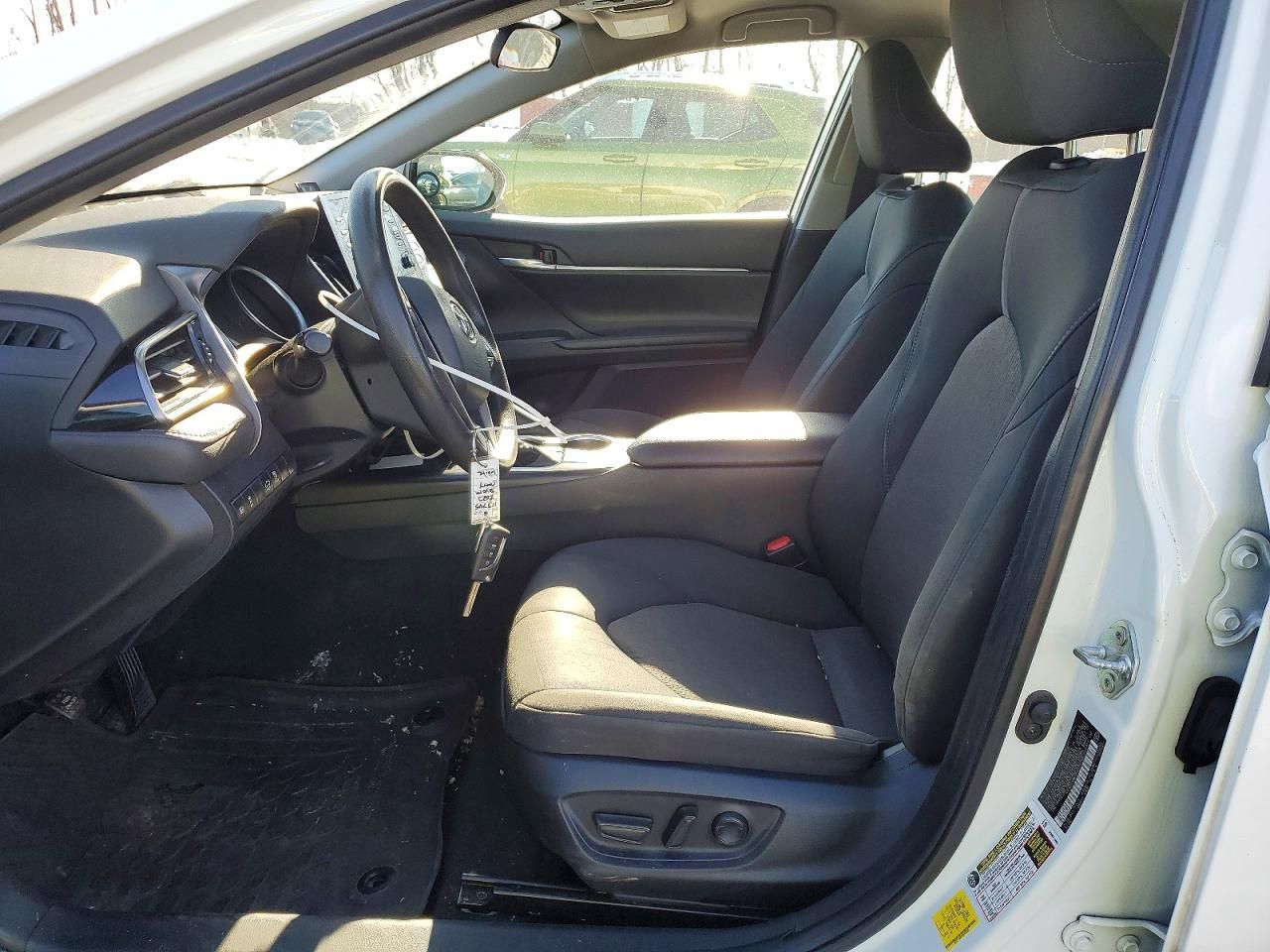 2023 Toyota Camry le