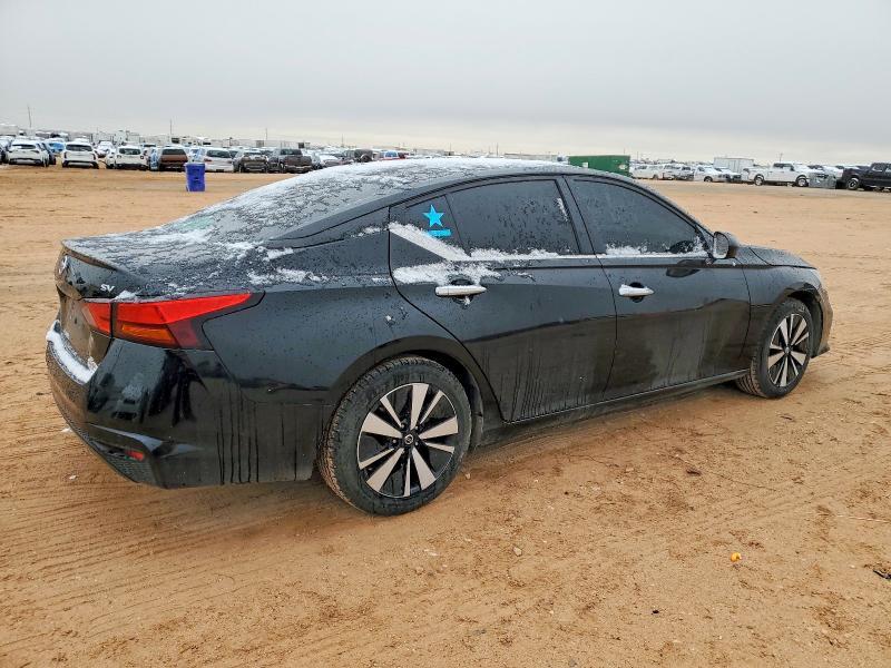 2021 Nissan Altima sv