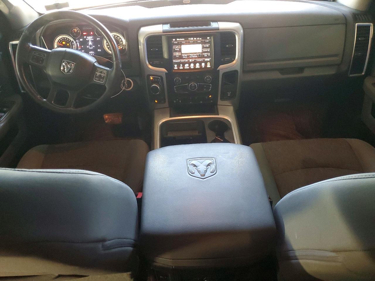 2016 Dodge RAM 1500 SLT