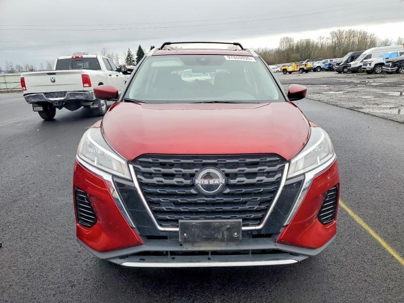 2022 Nissan Kicks sv