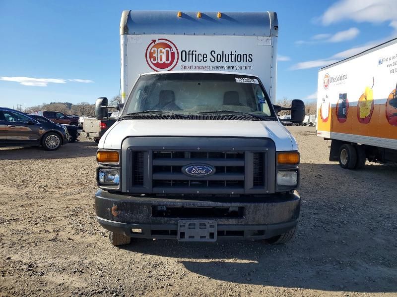 2017 Ford E350 box Truck