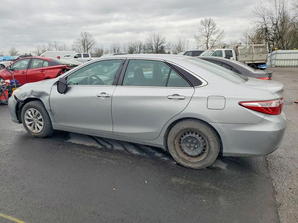 2016 Toyota Camry le