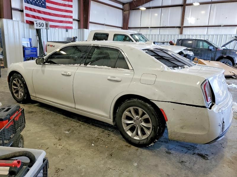 2015 Chrysler 300 Limited