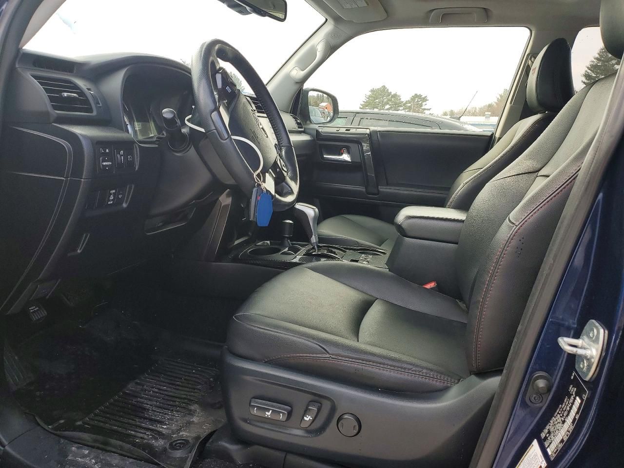 2023 Toyota 4runner se