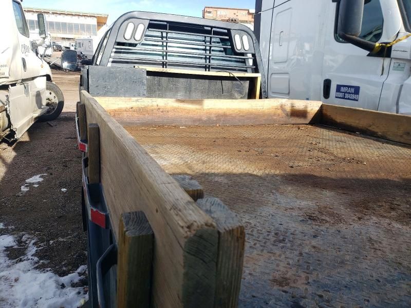 2023 Ford F550 Super Duty Flatbed Truck