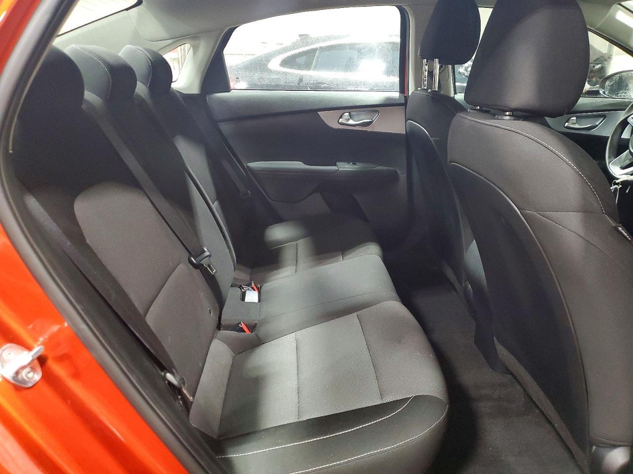 2023 KIA Forte lx