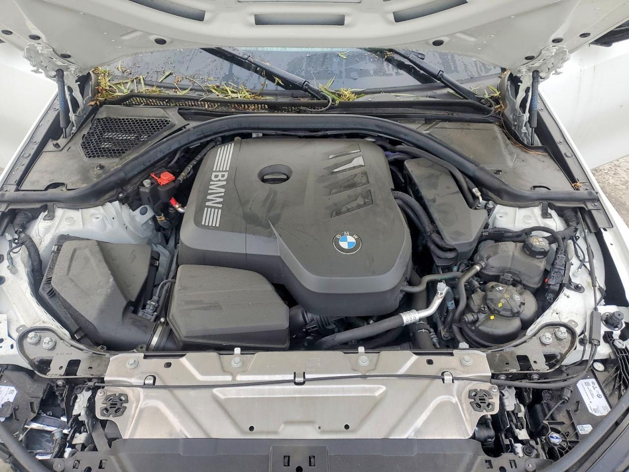 2025 BMW 330i