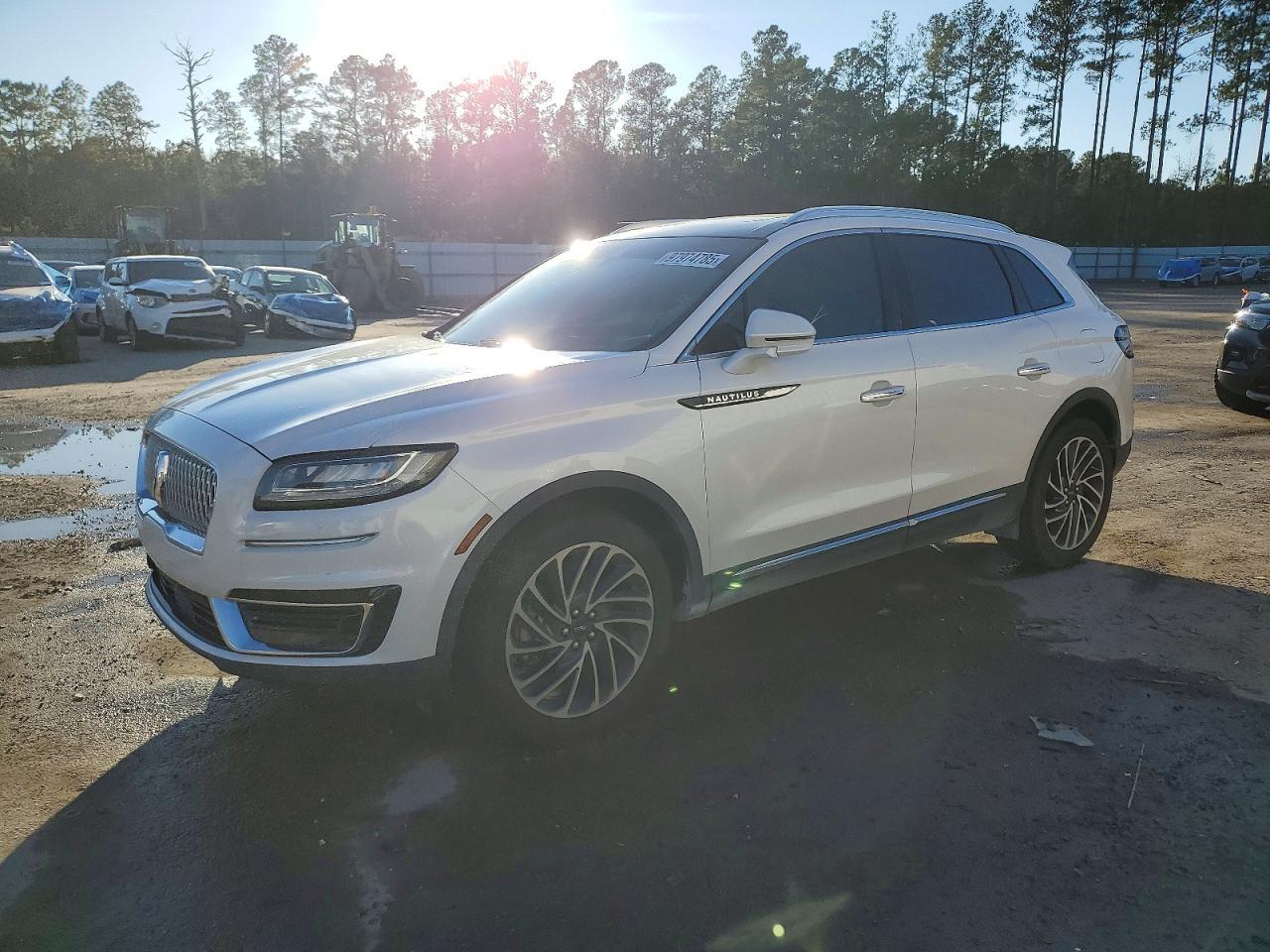 2019 Lincoln Nautilus Reserve