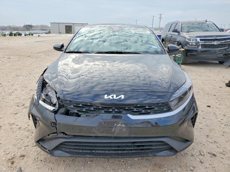 2024 KIA Forte lx