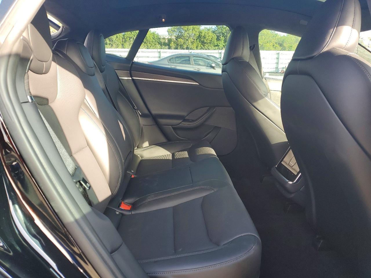 2022 Tesla Model s