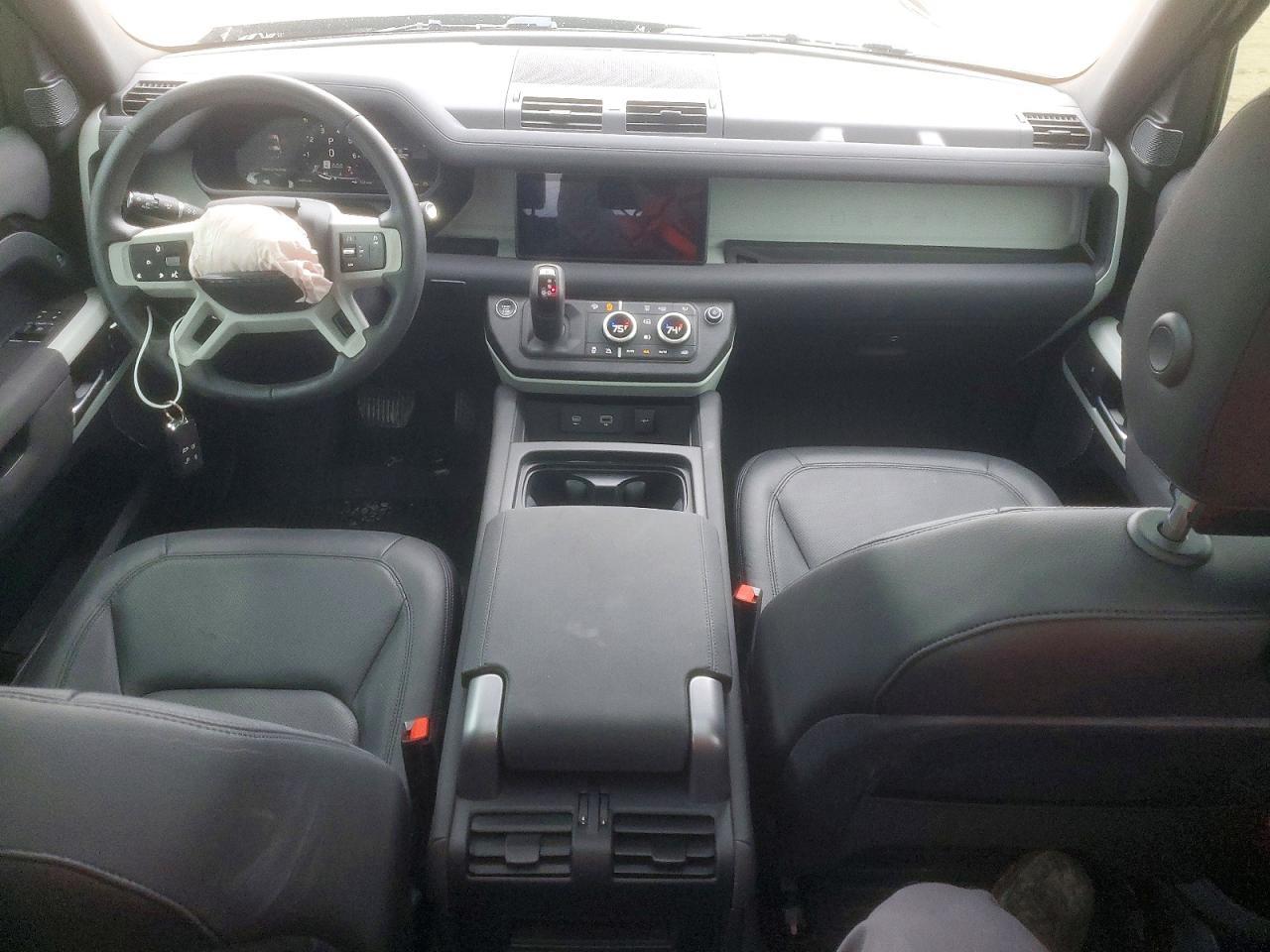 2023 Land Rover Defender 90 s