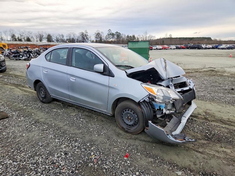 2023 Mitsubishi Mirage G4 es