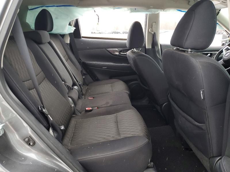 2017 Nissan Rogue sv