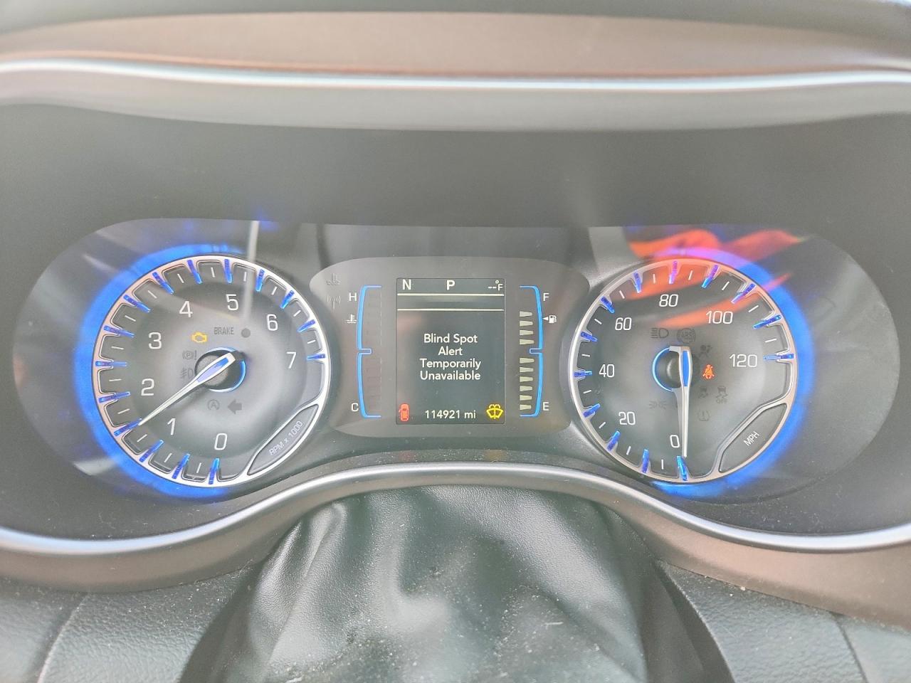 2017 Chrysler Pacifica Touring l