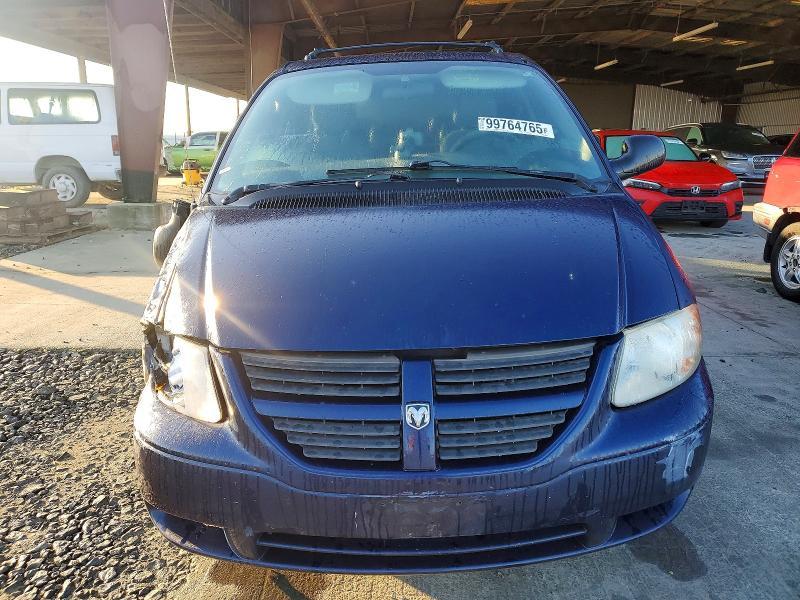 2005 Dodge Grand Caravan se