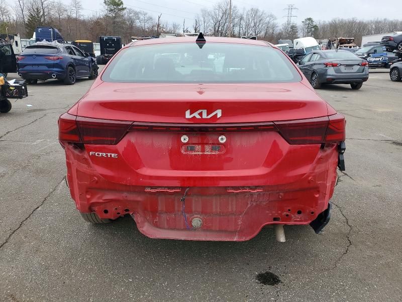 2024 KIA Forte lxs