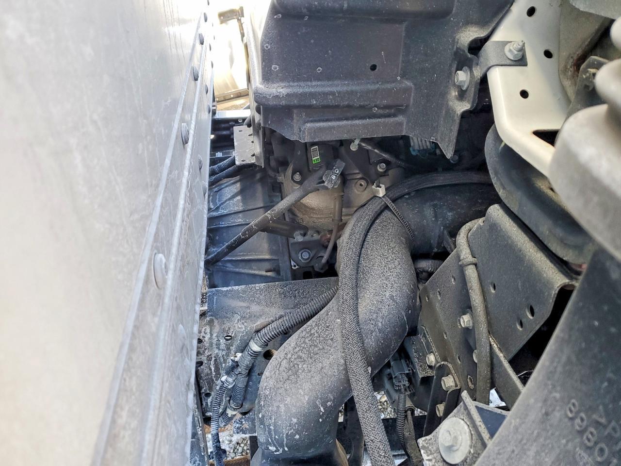 2016 Chev Rolet 4500 BOX Truck